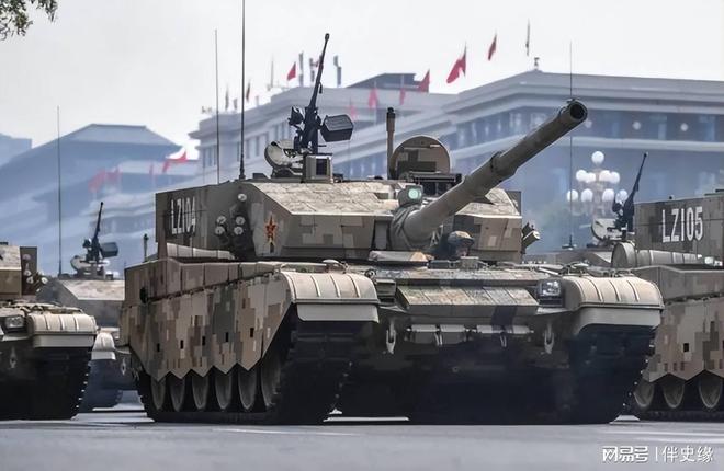 99B震撼领队！100系列战车首亮相中国